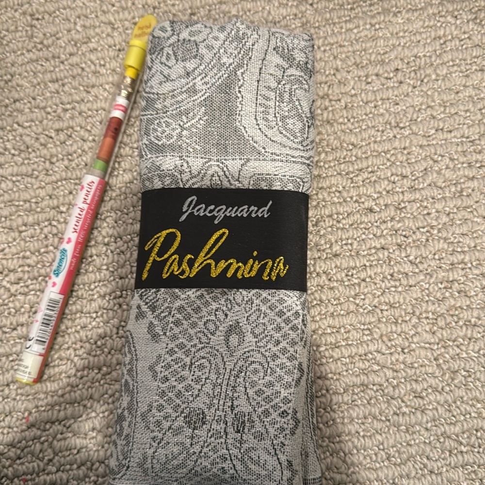 Dey clean only pashmina